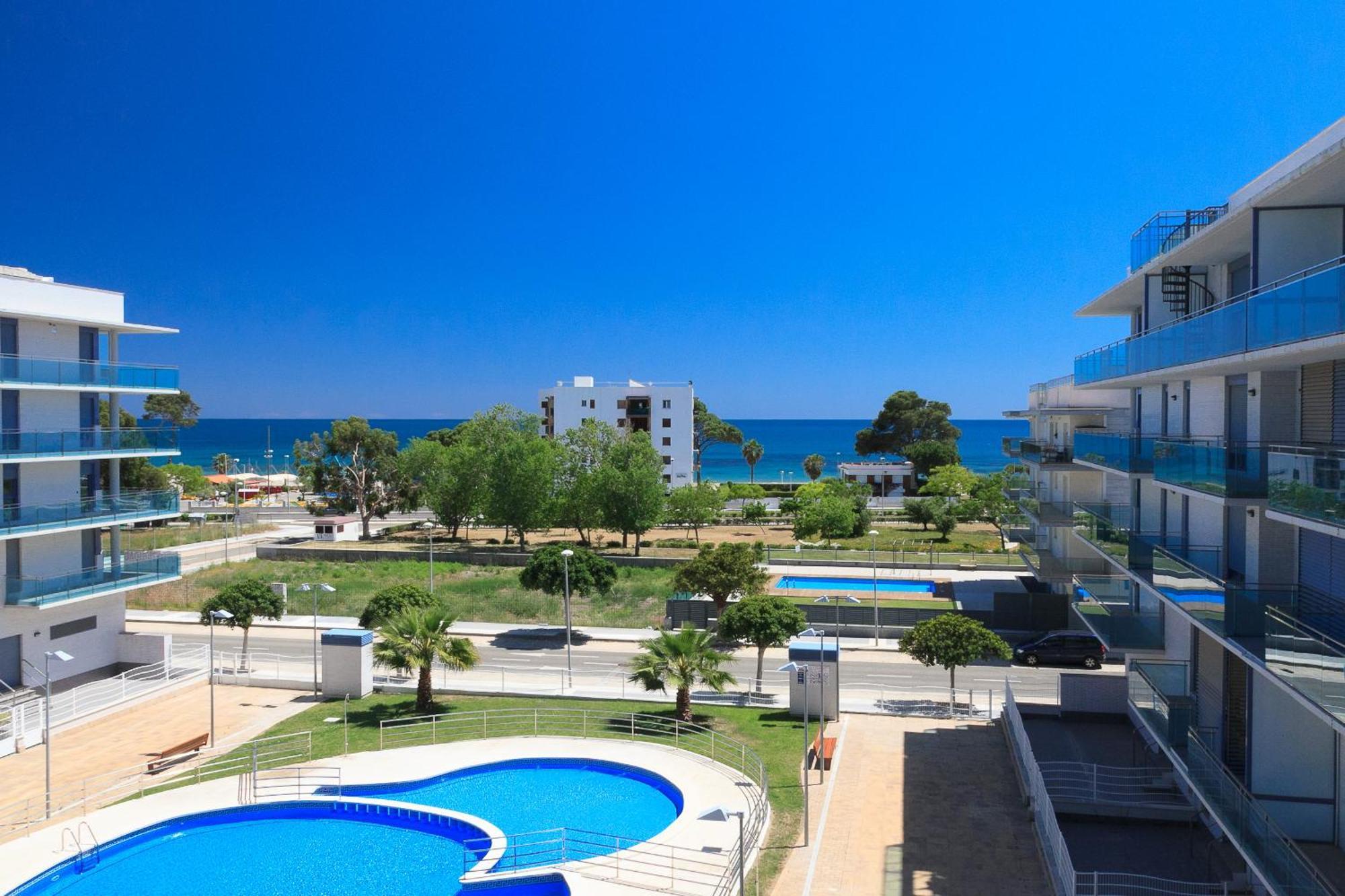 Apartamento Uhc Mar Augusta Family Complex Cambrils Habitación foto